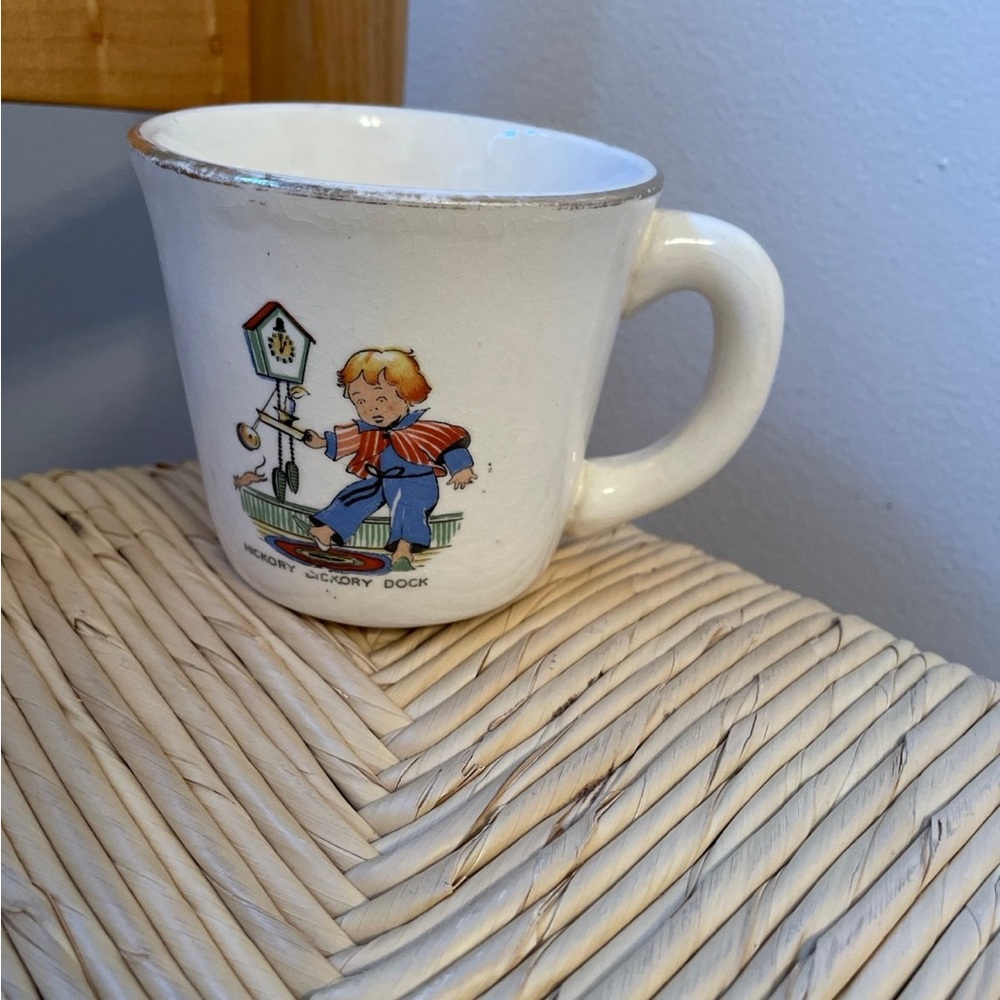 Vintage Hickory Dickory Dock Mug